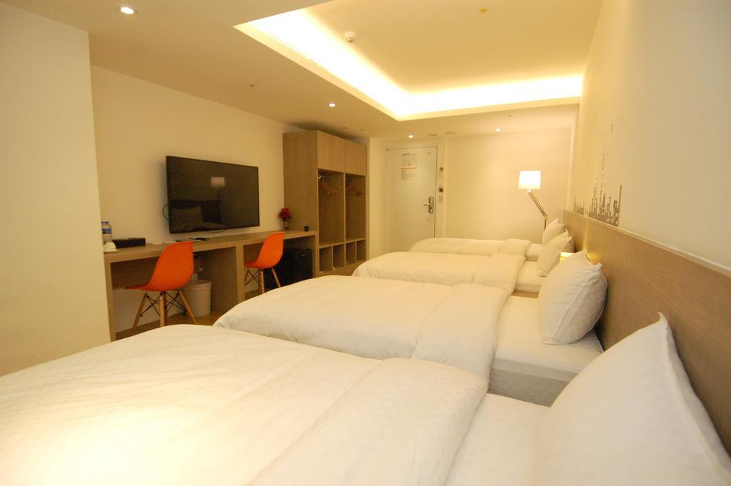 לודונג Season 5 Inn חדר תמונה